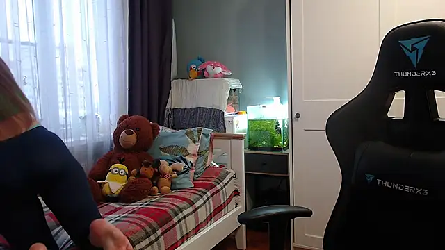 Snapshot of Lady_Inari chatting on 01.12.25 Lady Inari online show from 01.12.25