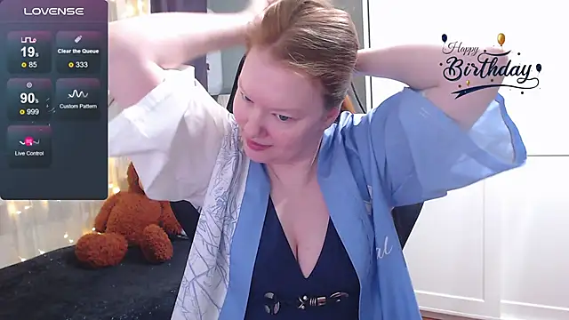 Snapshot of Lady_Inari chatting on 02.01.25 Lady Inari online show from 02.01.25