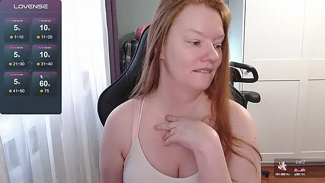 Snapshot of Lady_Inari chatting on 09.18.25 Lady Inari online show from 09.18.25