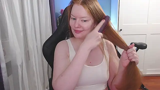 Snapshot of Lady_Inari chatting on 10.20.25 Lady Inari online show from 10.20.25