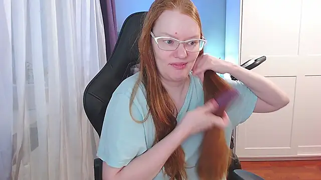 Snapshot of Lady_Inari chatting on 11.04.25 Lady Inari online show from 11.04.25