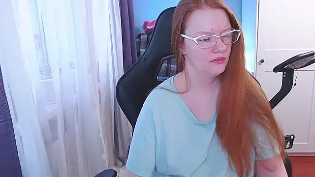 Snapshot of Lady_Inari chatting on 11.05.25 Lady Inari online show from 11.05.25