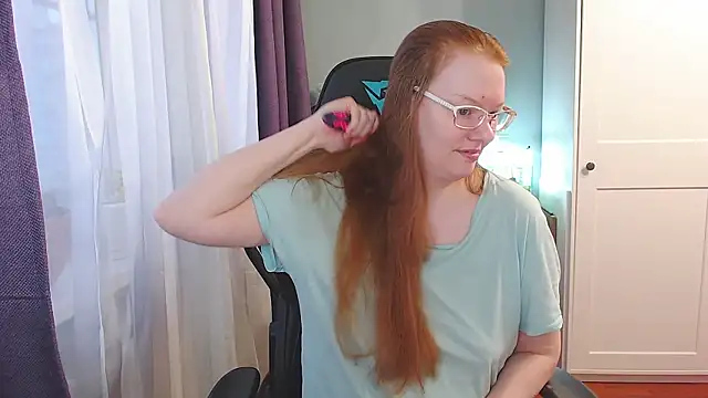 Snapshot of Lady_Inari chatting on 11.06.25 Lady Inari online show from 11.06.25