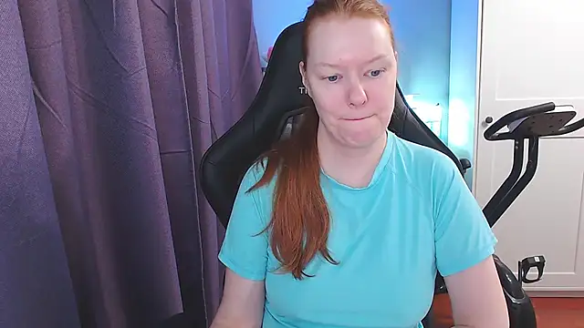 Snapshot of Lady_Inari chatting on 11.08.25 Lady Inari online show from 11.08.25