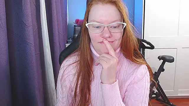 Snapshot of Lady_Inari chatting on 11.10.25 Lady Inari online show from 11.10.25