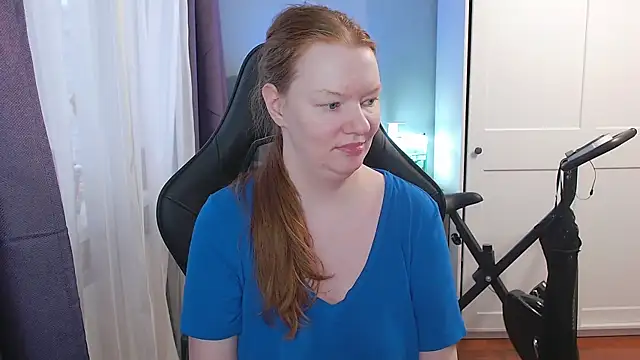 Snapshot of Lady_Inari chatting on 11.29.25 Lady Inari online show from 11.29.25