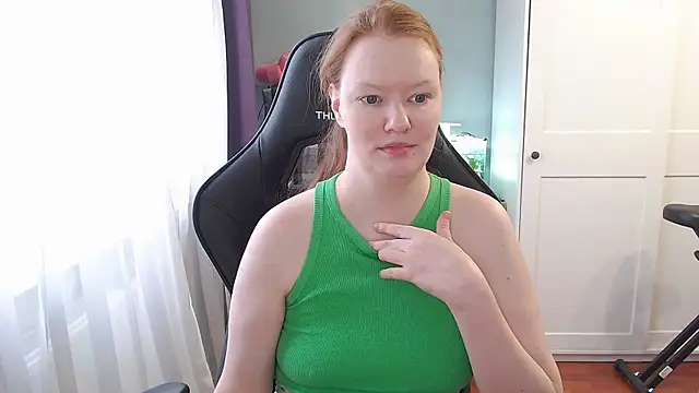 Snapshot of Lady_Inari chatting on 01.12.26 Lady Inari online show from 01.12.26