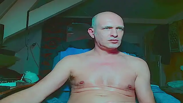 maxhard77 online show from 11.15.25