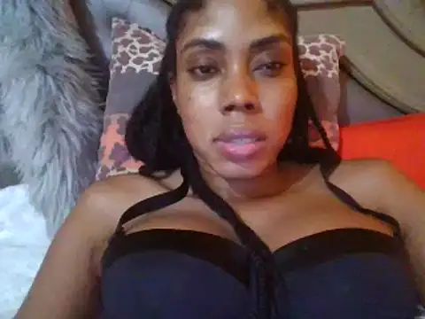 Snapshot of HONEYSWEETS_LIVE chatting on 01.25.25 HONEYSWEETS LIVE online show from 01.25.25