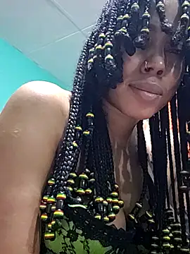 Snapshot of HONEYSWEETS_LIVE chatting on 09.14.25 HONEYSWEETS LIVE online show from 09.14.25