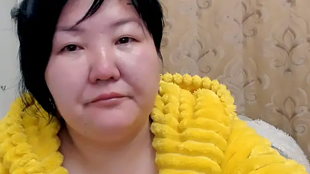 Snapshot of pussygold88 chatting on 11.04.25 pussygold88 online show from 11.04.25