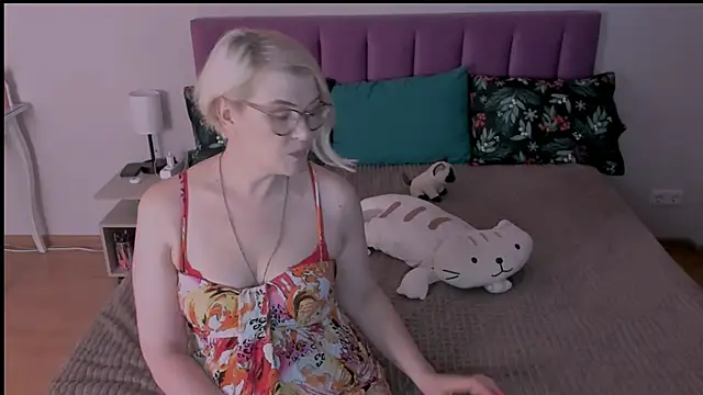 sabrinamacmarren online show from 02.07.25