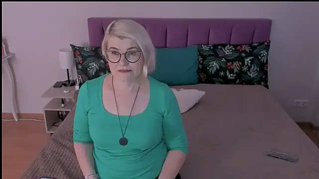 sabrinamacmarren online show from 02.09.25