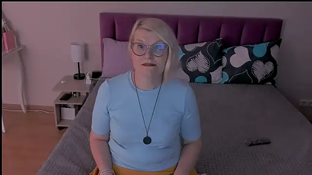 sabrinamacmarren online show from 02.15.25