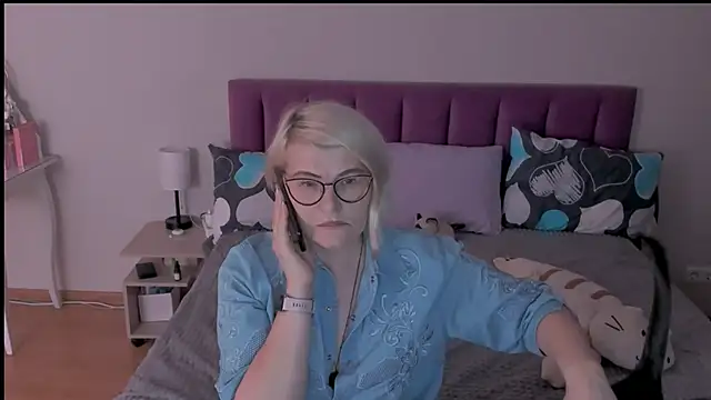 sabrinamacmarren online show from 02.21.25