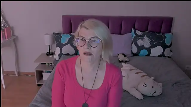 sabrinamacmarren online show from 02.23.25