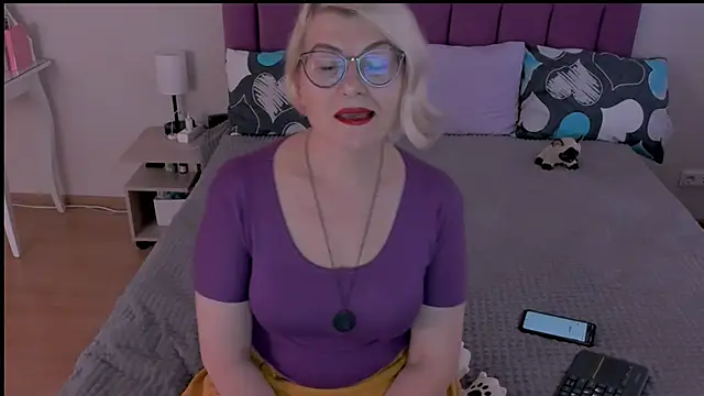 sabrinamacmarren online show from 02.24.25