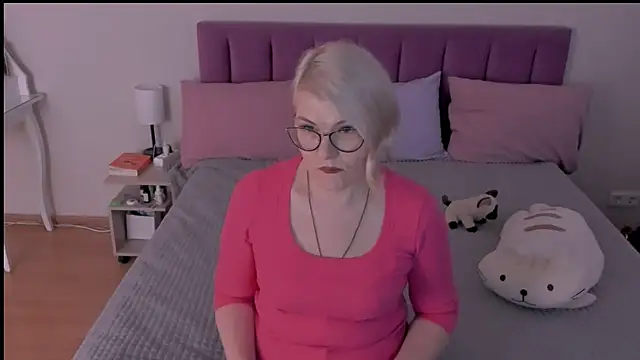 sabrinamacmarren online show from 03.12.25