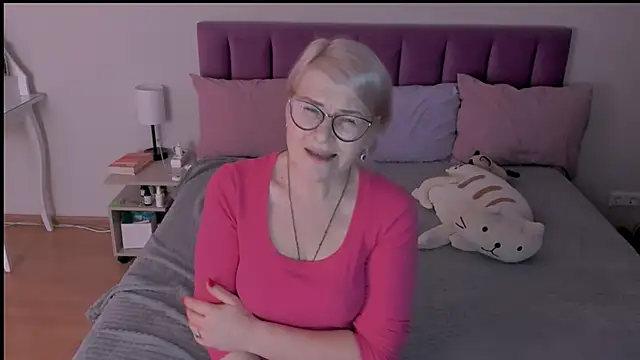 sabrinamacmarren online show from 03.18.25