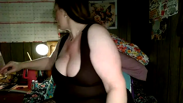 Snapshot of Sugartits112178 chatting on 05.14.26 Sugartits112178 online show from 05.14.26