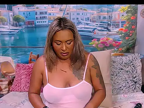 Snapshot of indiansparkle chatting on 07.27.26 indiansparkle online show from 07.27.26