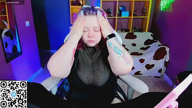 Yoki Shizuko online show from 02.27.25