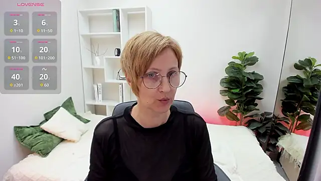 Paris Cherry online show from 03.21.26