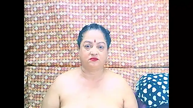 Snapshot of matureindian chatting on 05.18.26 matureindian online show from 05.18.26