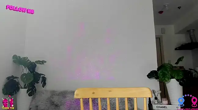 Snapshot of hottycrishina chatting on 01.27.25 hottycrishina online show from 01.27.25