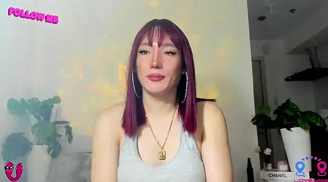 Snapshot of hottycrishina chatting on 02.16.25 hottycrishina online show from 02.16.25