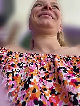 AnastasiaAniess online show from 04.24.26
