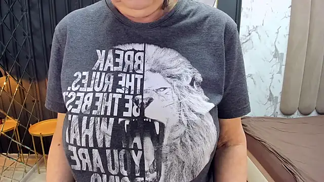 LindaPassionate online show from 12.18.24