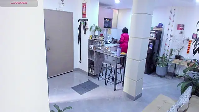LadyNahir online show from 06.06.26