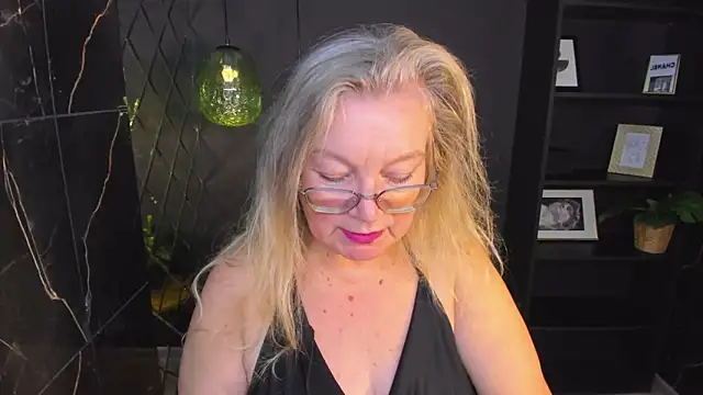 NataliMellow online show from 10.27.25