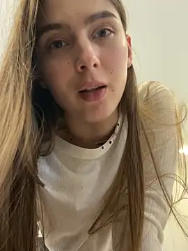 Snapshot of so_cutes chatting on 09.23.25 so cutes online show from 09.23.25