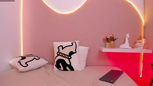 EllieMitchell online show from 12.08.24