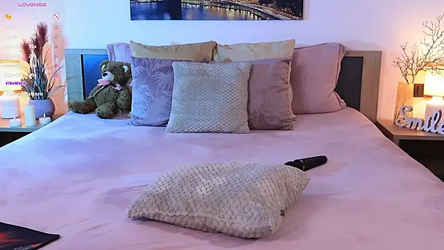 Leila  Sweet online show from 02.01.25