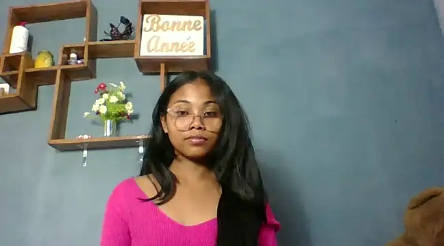 Snapshot of naya86 chatting on 01.04.25 naya86 online show from 01.04.25