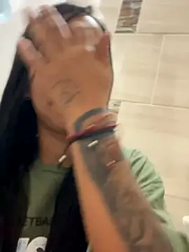 Snapshot of Sofi777mb chatting on 11.28.25 Sofi777mb online show from 11.28.25