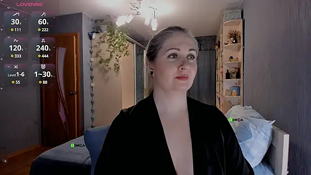 Snapshot of SweetLanna chatting on 01.07.25 SweetLanna online show from 01.07.25