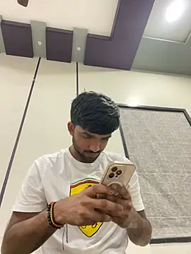 Snapshot of playboy0133 chatting on 02.13.25 playboy0133 online show from 02.13.25