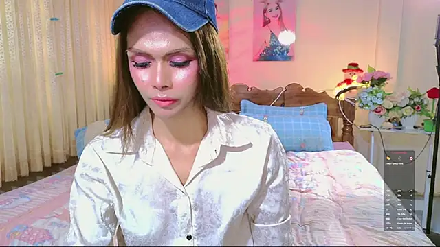 Snapshot of ribbinpink chatting on 06.06.26 ribbinpink online show from 06.06.26