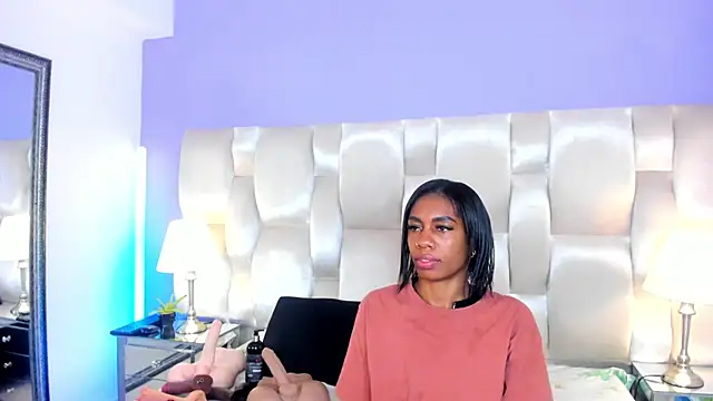 Snapshot of Blackrosse__ chatting on 11.07.25 Blackrosse online show from 11.07.25