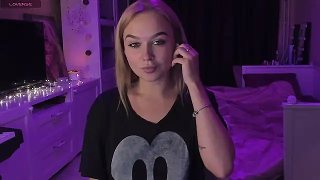 MaryDreaminess online show from 03.11.25