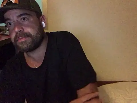 Snapshot of fuckerplayer1 chatting on 12.16.24 fuckerplayer1 online show from 12.16.24