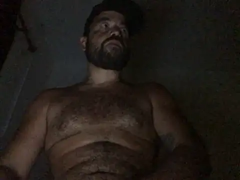 Snapshot of fuckerplayer1 chatting on 09.28.25 fuckerplayer1 online show from 09.28.25