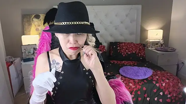 RoxalanaStar online show from 06.05.26
