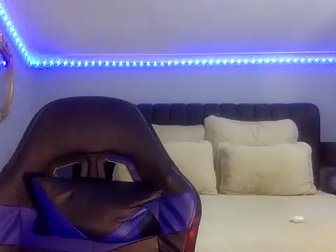 BOOTYBANGER24xx online show from 09.12.25