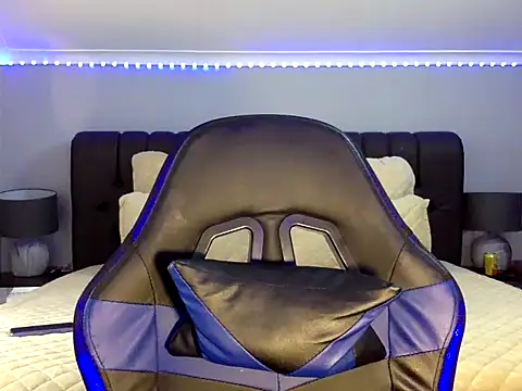 BOOTYBANGER24xx online show from 09.13.25