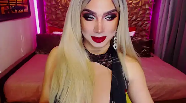 Snapshot of HugeCockDominantXxX chatting on 01.17.25 HugeCockDominantXxX online show from 01.17.25